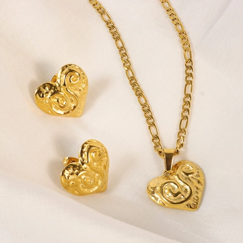 Zwelagige Herzanhänger Halskette Edelstahl 18K Vergoldet Vintage Hammerschlag Geprägte Figaro Kette Für Damen