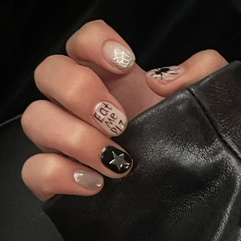 Halloween Künstliche Nägel Kurz Rund Kunststoff Spinnennetz Stern Punk Gothic Falsche Nägel Für Frauen Party