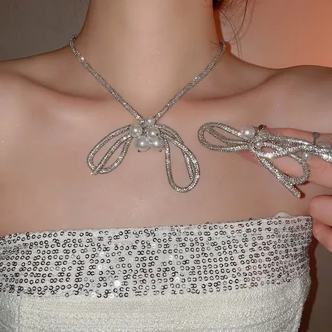 Conjunto De Collar Y Pendientes De Clip Con Lazo De Estrás Y Perlas Artificiales De Imitación Para Mujer Color Plata