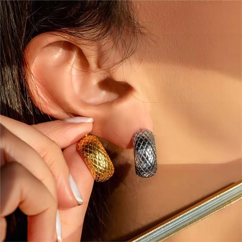 Stainless Steel 18K Gold Plated C-Shape Hoop Earrings Geometric Quilted Openwork Texture Fashion Jewelry For Women