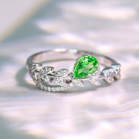 Peervorm Groene Zirkoon Blad Ring Rank Ontwerp Koper Verzilverd Elegante Natuurstijl Voor Dames