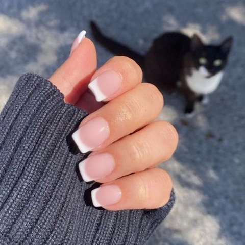 Unghie Finte Press On French Tip Bianche Corte Quadrate Unghie Artificiali Per Donne Base Rosa Nude Manicure Elegante