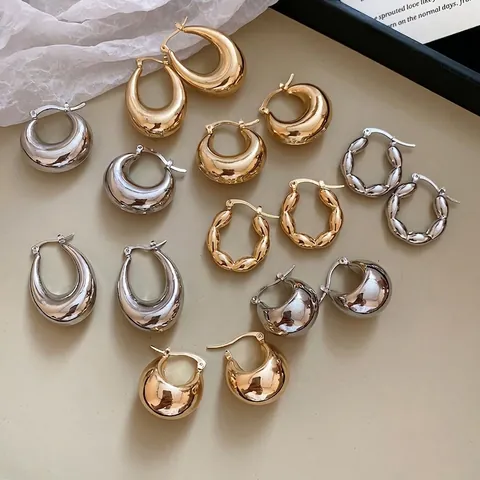 Orecchini A Cerchio A Forma Di C Minimalista Ferro Con Perno In Argento Accessorio Di Moda Geometrico Per Donna
