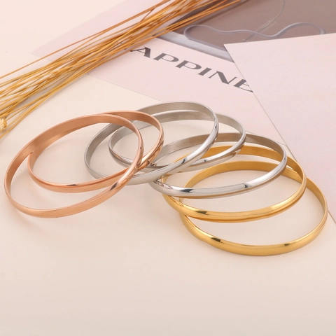 Minimalist Round Bangle Bracelet Stainless Steel High Polish Mirror Finish Stackable Slim Circle European Fashion Unisex
