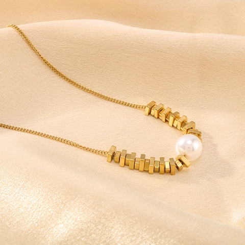 Collana Con Pendente Di Perla Artificial A Blocchi Irregolari Acciaio Inossidabile Placcato Oro 18K Stile Ins Minimalista Elegante Da Donna