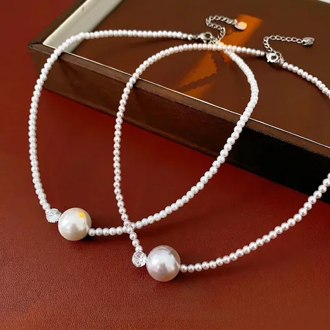 Elegante Collana Di Künstliche Perle Sintetiche Con Pendente Di Perla Artificial Grande Accento In Zircone Lega Rame Catena Clavicola Stile Vintage Francese