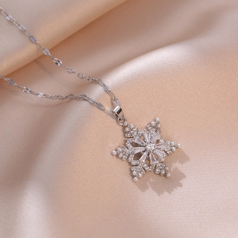 Rotating Snowflake Pendant Necklace Stainless Steel Zirconia Imitation Pearl Winter Christmas Jewelry Gift For Women