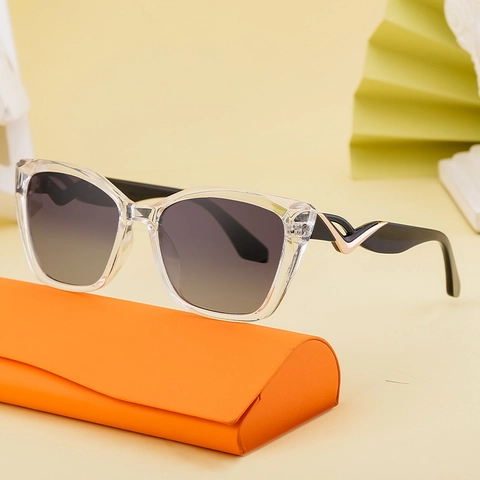 Cat Eye Zonnebril Voor Dames UV400 Bescherming PC Montuur Verloopglazen Mode Trend Street Style Metalen V Decoratie