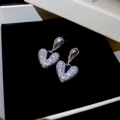 Elegante Tropfen Herz Hängeohrringe Mit 925 Sterling Silber Ohrstecker Kupfer Zirkon Glänzend Französischer Stil Damen