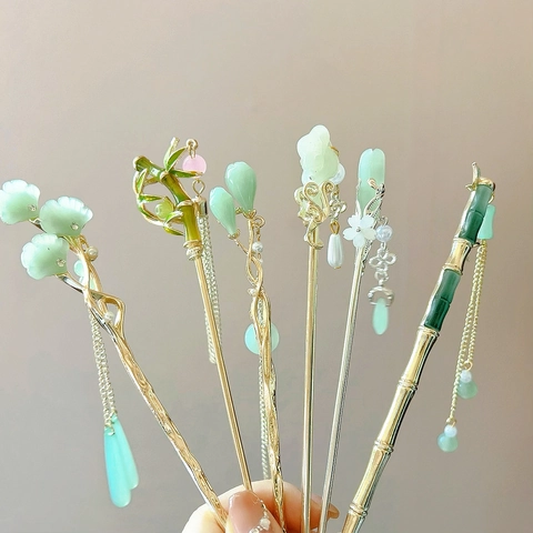 Chinese Vintage Green Hair Stick Alloy Faux Jade Tassel Hairpin Hanfu Accessory For Women Elegant Chignon Pin