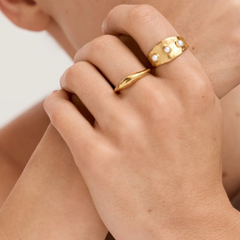 Vintage Hammered Texture Wide Band Ring Stainless Steel With Faux Artificial Pearls Minimalist Jewelry For Women