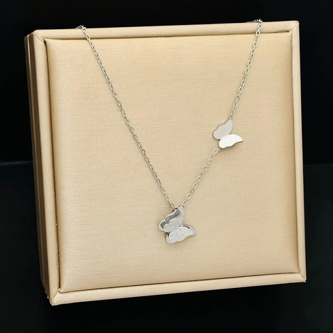 Collana Con Pendente A Farfalla Acciaio Al Titanio A Strati Opaco Elegante Gioielli Di Moda Per Donna