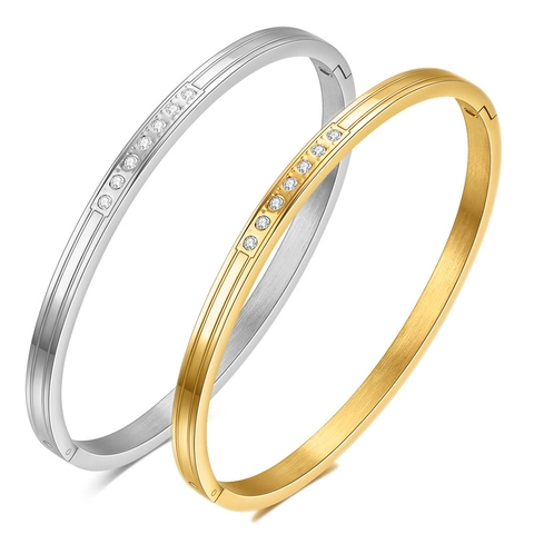Bracciale Rigido in Acciaio al Titanio con Anello Geometrico e Strass per Donna Lusso Placcato Oro 18K Gioielli di Moda di Alta Classe