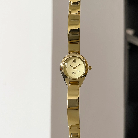 Women Bangle Wrist Watch Alloy Bracelet Quartz Movement Waterproof Elegant Minimalist Round Dial Roman Numeral XII Style
