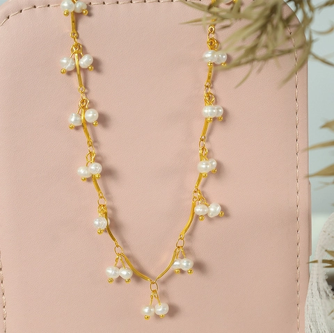 Franse Vintage Zoetwaterparel Kwastje Halsketting Elegant Goud Titaniumstaal Golf Ketting Choker Bruiloft Banket Sieraden