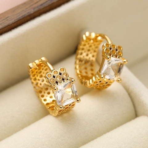 Europäisch Amerikanische Vintage Gold Überzogene Kupfer Strass Ohrringe Für Damen Geometrische Schleife Schlange Hoop Schmuck