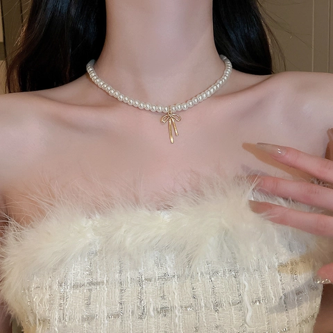 French Vintage Bowknot Pendant Imitation Artificial Pearl Choker Necklace Alloy Elegant Adjustable Clavicle Chain For Women