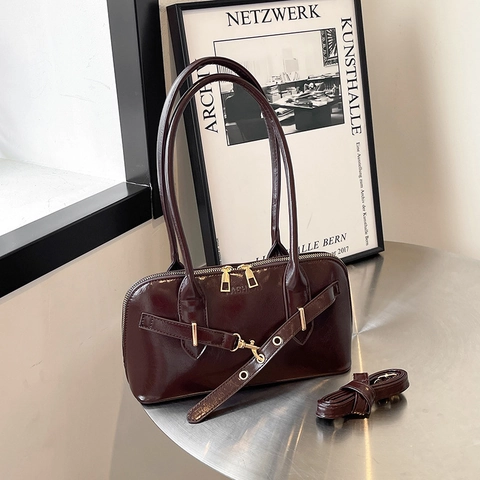 Retro Underarm Shoulder Bag For Women Glossy PU Leather Solid Color Baguette Handbag With Belt Buckle Gold Hardware