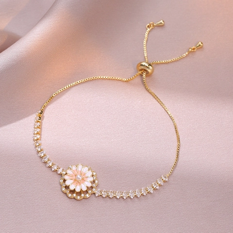 Collezione Gioielli Margherita Girevole Rosa Acciaio al Titanio Smalto Perla Artificiale Strass Collana Orecchini Anello Braccialetto