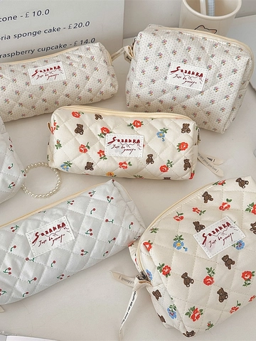 Trousse à Maquillage Matelassée en Coton Motif Ours Floral Trousse à Crayons Portable Pochette de Rangement pour Papeterie Organisateur de Cosmétiques de Voyage Femmes