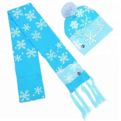 LED Weihnachts Mütze Und Schal Set Acryl Gestrickt Winter Warm Bommel Quaste Schneeflocke Lebkuchenmann Lichtkette Accessoire