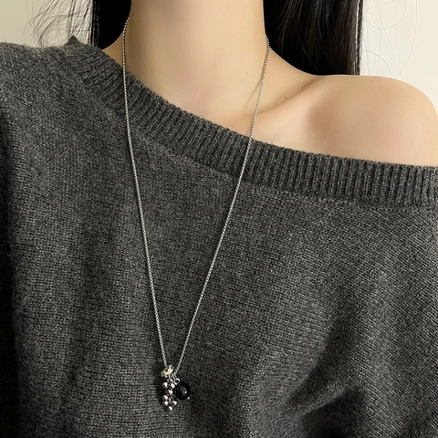 Natural Stone Grape Cluster Pendant Necklace Long Alloy Sweater Chain Minimalist Retro Jewelry Accessories For Women