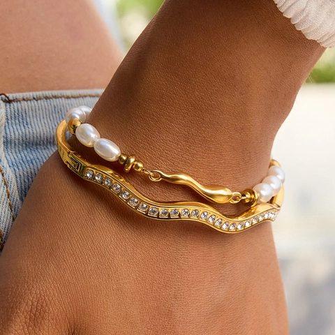 Bracciale Rigido In Acciaio Inossidabile Placcato Oro 18K Da Donna Motivo A Onde Con Strass Gioielli Impermeabili