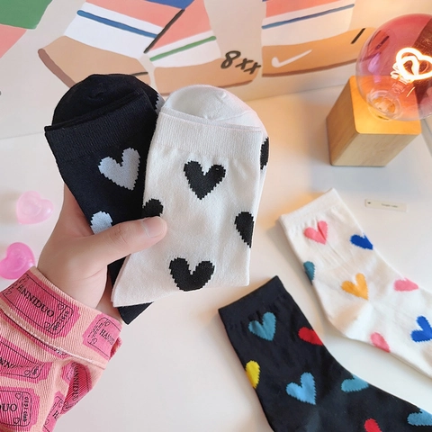 Women Crew Socks Cotton Blend Heart Pattern Trendy Breathable Mid-Calf Elastic Daily Wear Cute