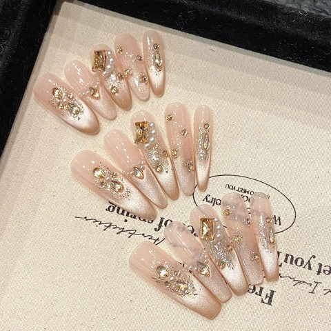 Handgefertigte Luxus Künstliche Nägel Champagner Katzenauge Gradient Lang Stiletto Sarg Mit Strasssteinen Künstliche Perlen Glitzer