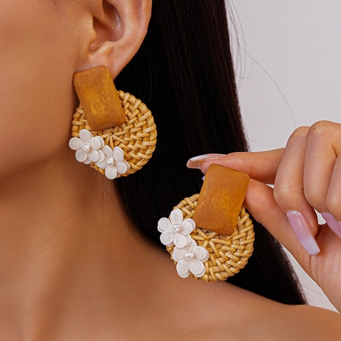 Pendientes Bohemios De Madera Y Ratán Tejido Con Flor De Tela Perla Artificial Poste De Plata Esterlina 925 Hechos A Mano Para Mujer