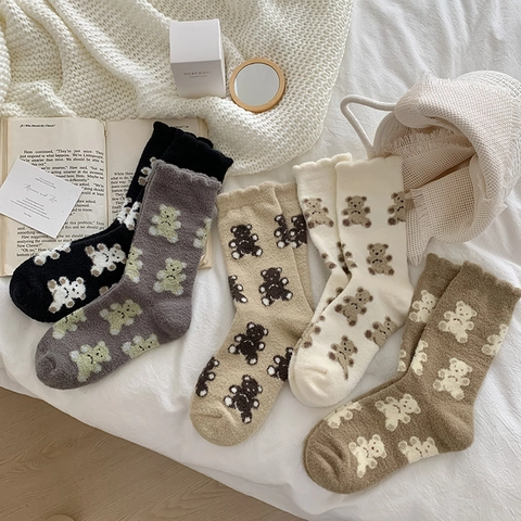Damen Korallenfleece Wadenlange Socken Süße Teddybär Muster Verdickte Warme Flauschige Thermische Haus Schlaf Bodensocken