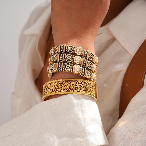 Pulseras Bohemias Retro Oro Brazalete Calado De Acero Inoxidable Y Joyas Elásticas De Aleación Con Diamantes De Imitación