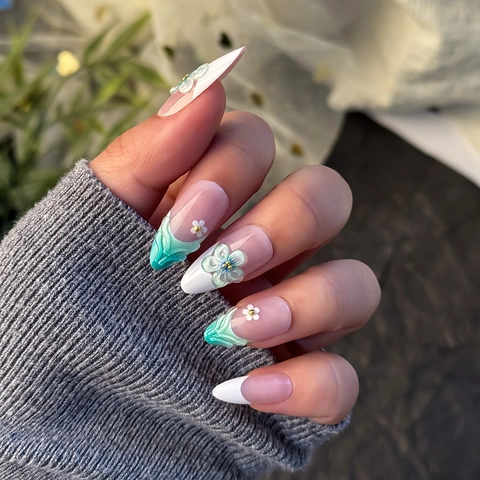 Almond Press On Nails 3D Relief Flower Gradient French Tip Elegant Artificial False Nail For Women