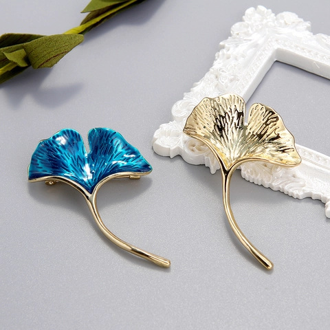 Broche Feuille De Ginkgo Alliage Plaquée Or Émail Nature Plante Épingle Femmes Élégant Accessoires Manteau