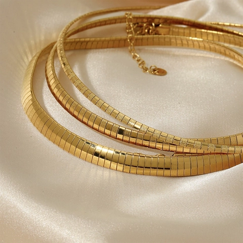 Edelstahl Fischgrätenkette Halskette Flache Omega Schlange Klinge Minimalistischer Modeschmuck Für Damen