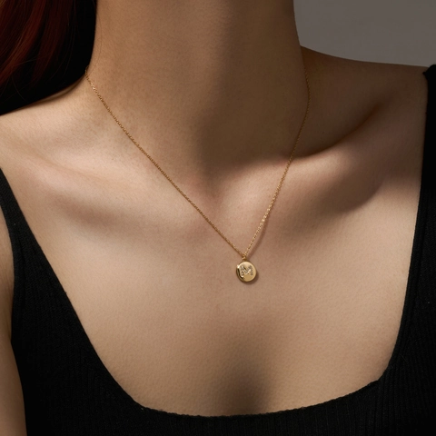 Collar Con Colgante Redondo Alfabeto Inglés de Plata de Ley 925 Minimalista Oro Blanco Color Oro Diamante de Imitación Incrustado Joyería Regalo Para Mujeres