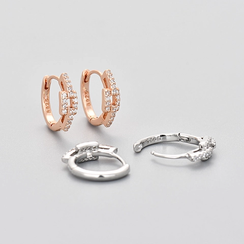 Orecchini a Cerchio Minimalisti a Catena Geometrica per Donna Micro Pavé Strass in Rame Galvanizzato Gioielli di Moda