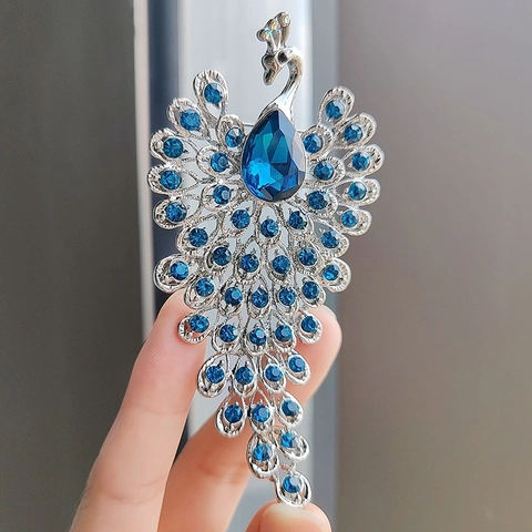 Elegante Pauw Broche Legering Strass Kristal Dier Hol Retro Kleding Accessoire Voor Dames