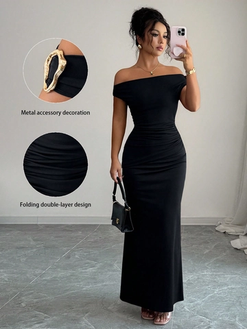 Off-The-Shoulder Slim Maxi Dress With Metal Ring Accent Ruched Bodycon Elegant Evening Party Gown For Women