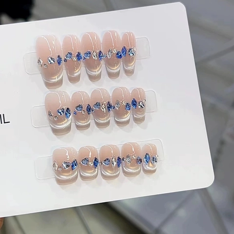 Press On Nägel Katzenaugeneffekt Französischer Stil Mit Blauen Rhinestones Schimmer Silbergrau Künstliche Nägel Frauen