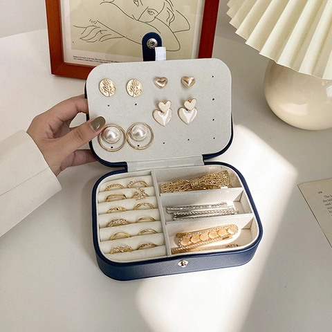 Portable Jewelry Box PU Leather Small Travel Organizer Zipper Closure Velvet Lining Rings Earrings Necklaces Storage
