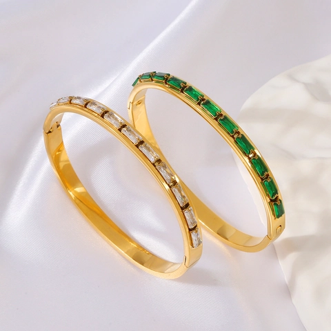Bracelet Jonc Élégant En Acier Inoxydable Plqué Or Avec Zircon Rectangulaire Vert Émeraude Blanc Pour Femmes Bijoux Minimalistes Luxe