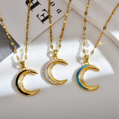 Collier Pendentif Lune Croissante Cuivre Plaqué Or Émail Zircone Bijoux Élégants Minimalistes Pour Femmes