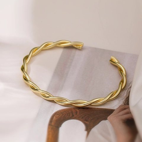 Minimalistische Gedraaide Koperen Open Armring Voor Vrouwen 18K Verguld Zirconia Ingelegd Mode Hand Sieraden Accessoire