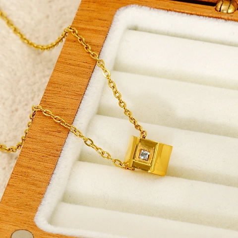 Geometrische Zeshoekige Hanger Ketting 18K Verguld Roestvrij Staal Zirkonia Minimalistische Mode Sieraden Voor Dames
