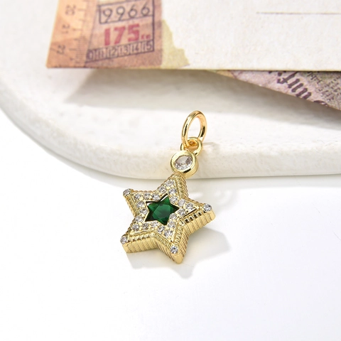 Collana Con Ciondolo A Stella Hip Hop Punk Donna Uomo Rame Placcato Oro 18K Zircone Colorato Micropave Pentagramma Moda