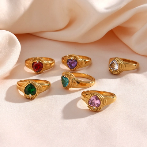 Vintage Herz Zirkon Ring Edelstahl 18K Vergoldet Bunter Edelstein Ins Stil Retro Modeschmuck Für Frauen