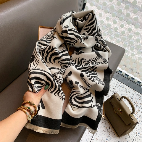 Sciarpa Boemia con Stampa Zebra per Donna Invernale Caldo Scialle Jacquard Con Nappine Poliestere Doppio Lato Pashmina Involucro