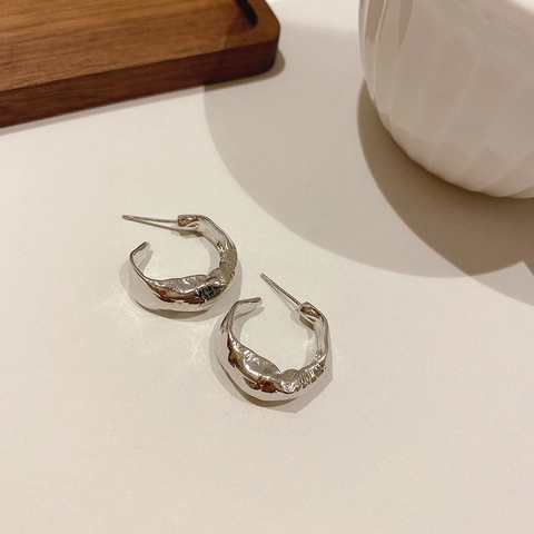 Minimalist Hoop Earrings For Women Alloy Geometric Hammered Textured C Shape Jewelry With Silver Earring Post