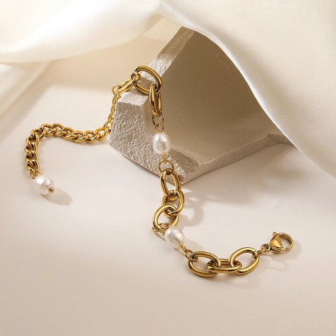 Vintage 18K Gold Plattiertes Edelstahl Künstliche Perlenarmband Für Damen Asymmetrische Gliederkette Luxus Minimalistischer Stil